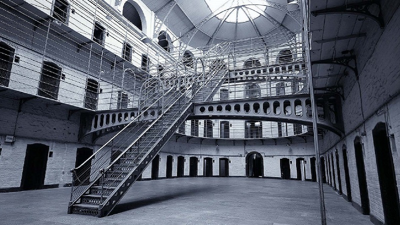 Carcere: più stelle meno sbarre?