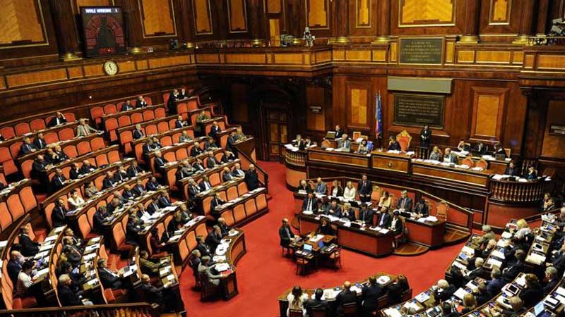 Approvato il  decreto che stravolge la Costituzione e l’assetto democratico dell’Italia repubblicana 