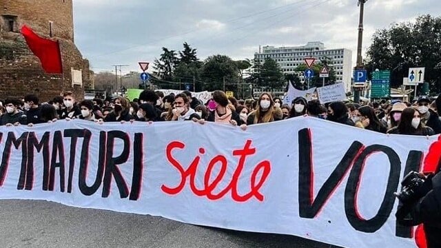 Le ragioni degli studenti oltre paternalismo e repressione